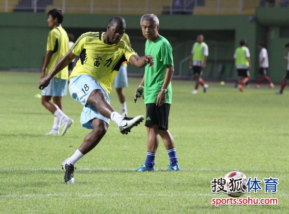 关于富力客场险胜至关重要，经典比赛收获宝贵三分！的信息